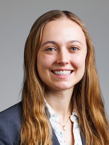 L.A. Fuess Partners Employee Headshot of Laura Macmanus